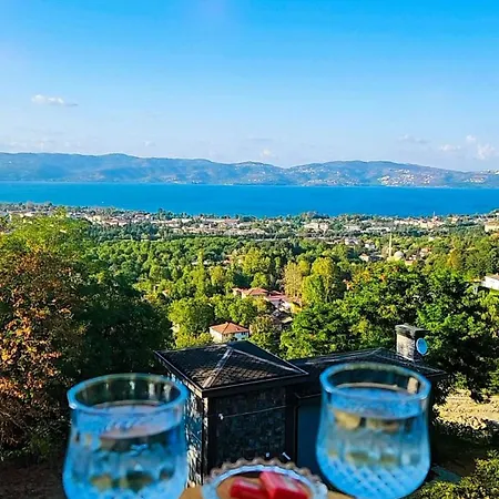 Chalet Ada Karye