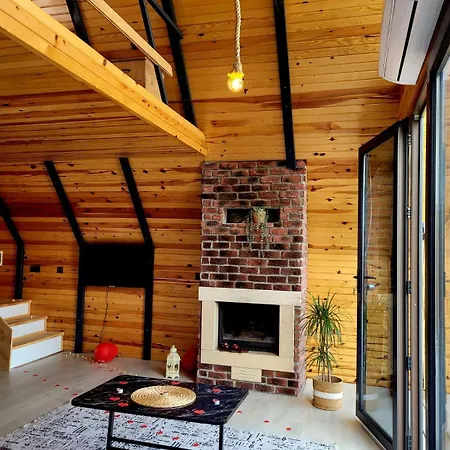 Ada Karye Chalet *